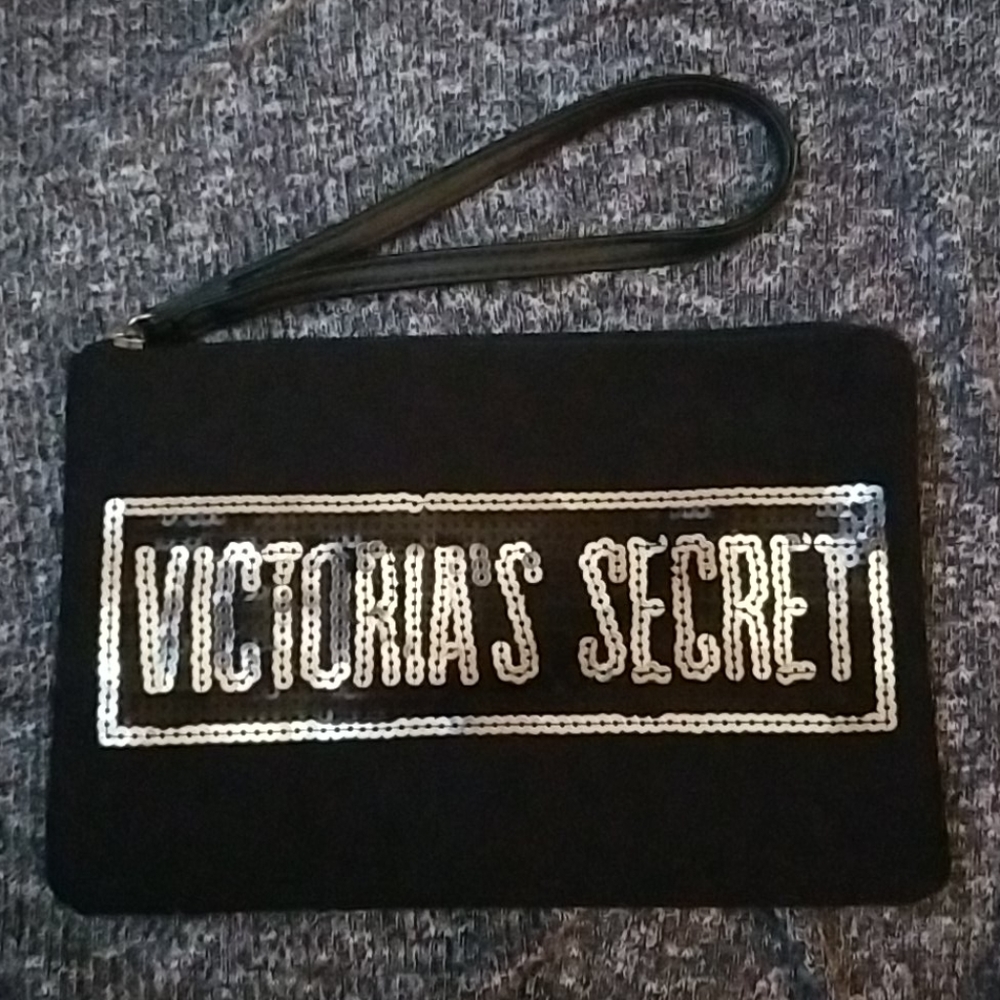 Victoria serect wristbands